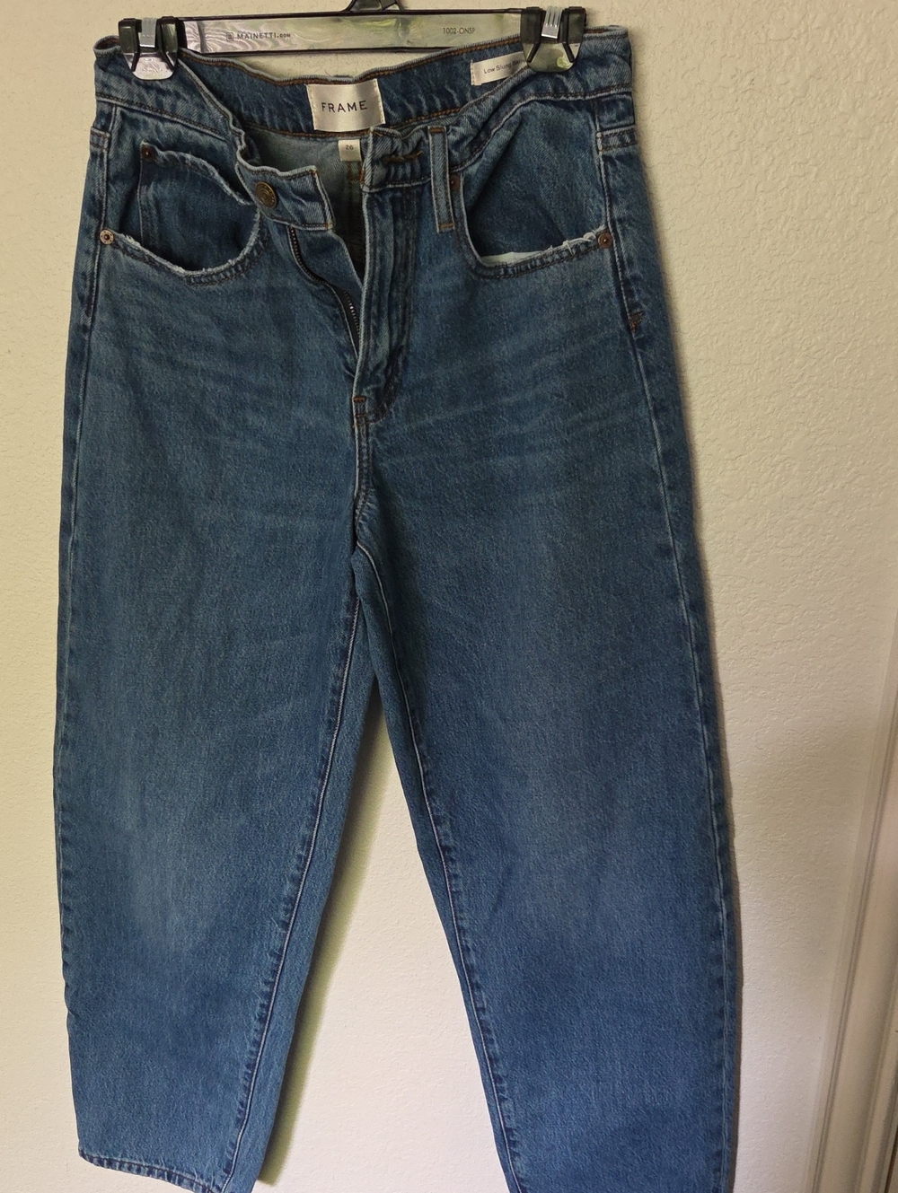 FRAME Low Slung Barrel Jeans